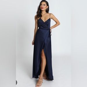 NWT Showpo Midi satin dress size 4, Navy, Mine would be you dress, wedding guest